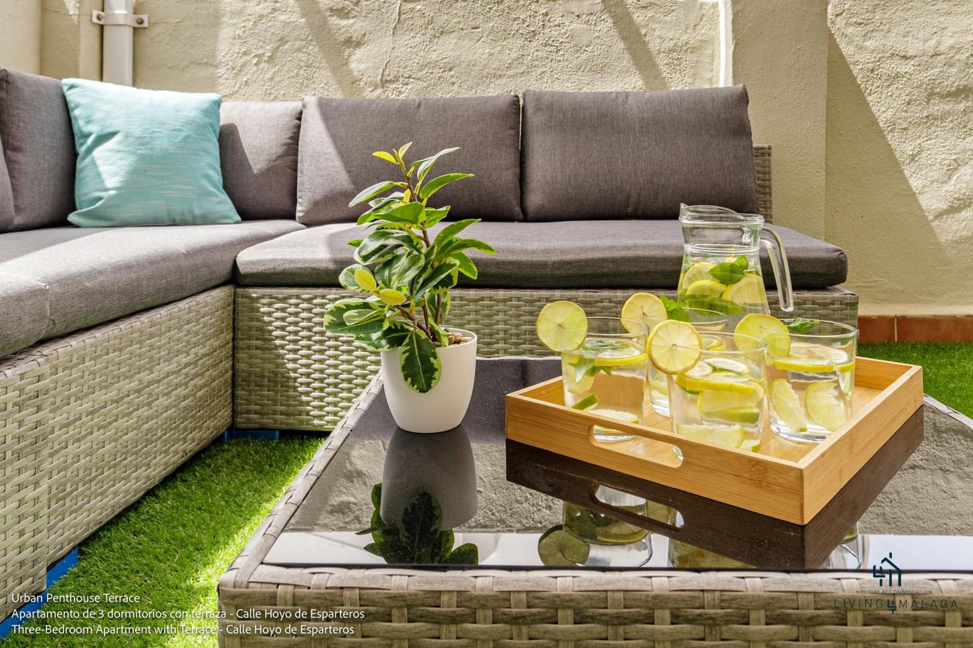 Living4Malaga Urban Apartments Екстериор снимка
